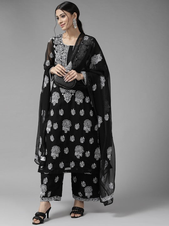 black-&-white-embroidered-unstitched-dress-material