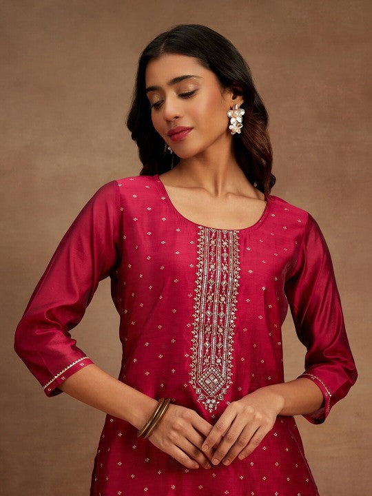 Ethnic Motifs Embroidered Chanderi Silk Straight Kurta